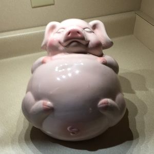 Ceramic piggy bank